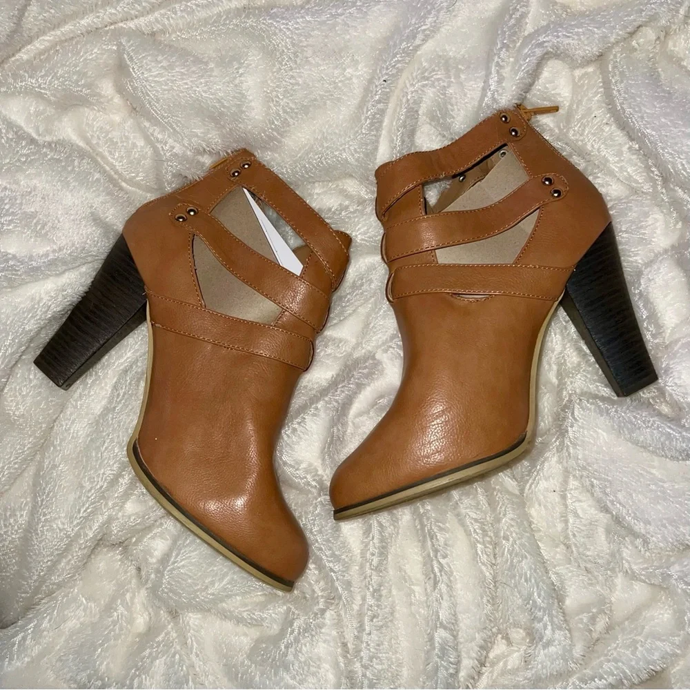 Tan Heeled Ankle Boots with Gold Buckles & Cutout Accents - Picture 2 of 4